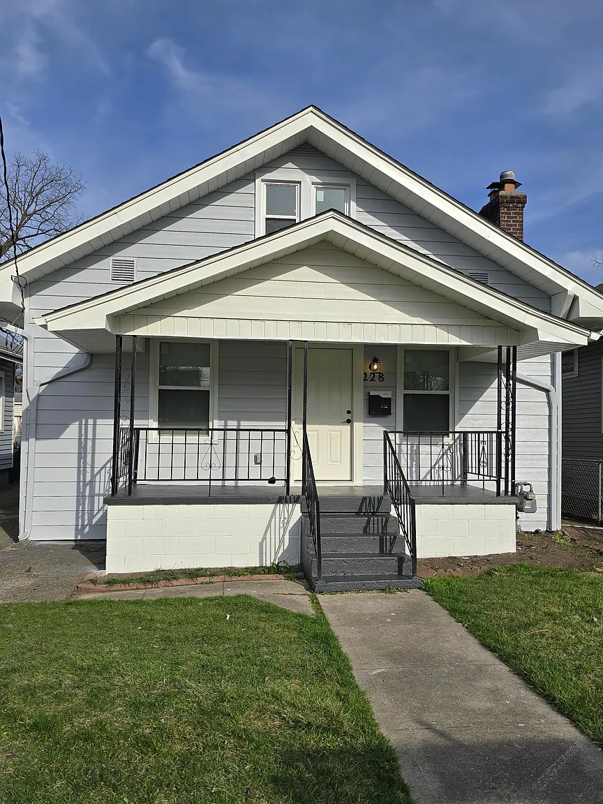 228 Belvidere Ave photo 1