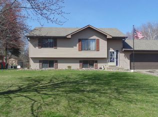 7780 214th St N, Forest Lake, MN 55025