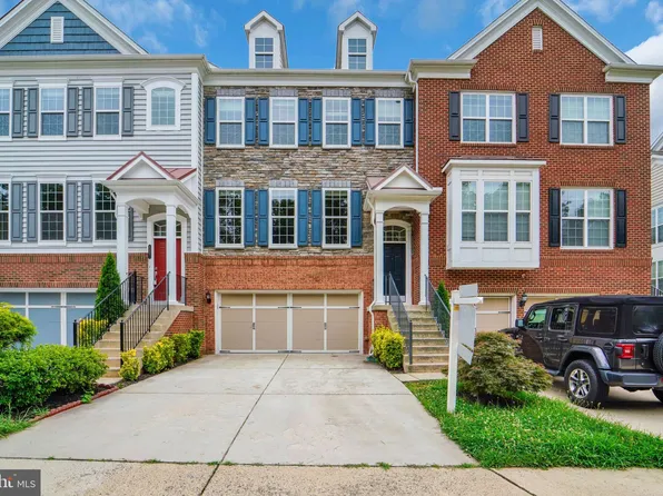 43581 White Cap Ter, Chantilly, VA 20152