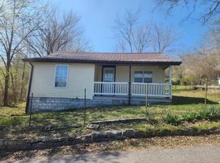 311 Mark Twain St, Gainesboro, TN 38562