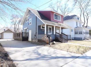 230 10th Ave NE, Rochester, MN 55906