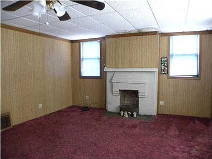 2nd image of 514 W Emerson St