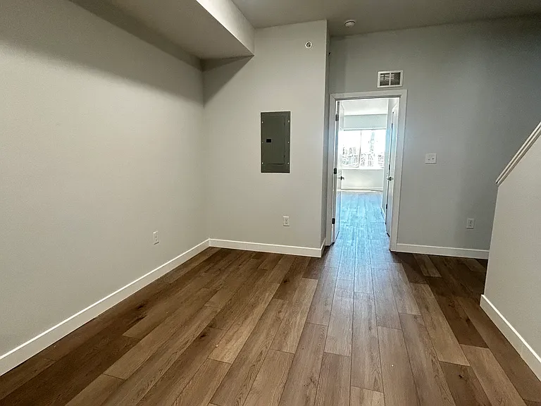 2204 N Marshall St #3 — Photo 3