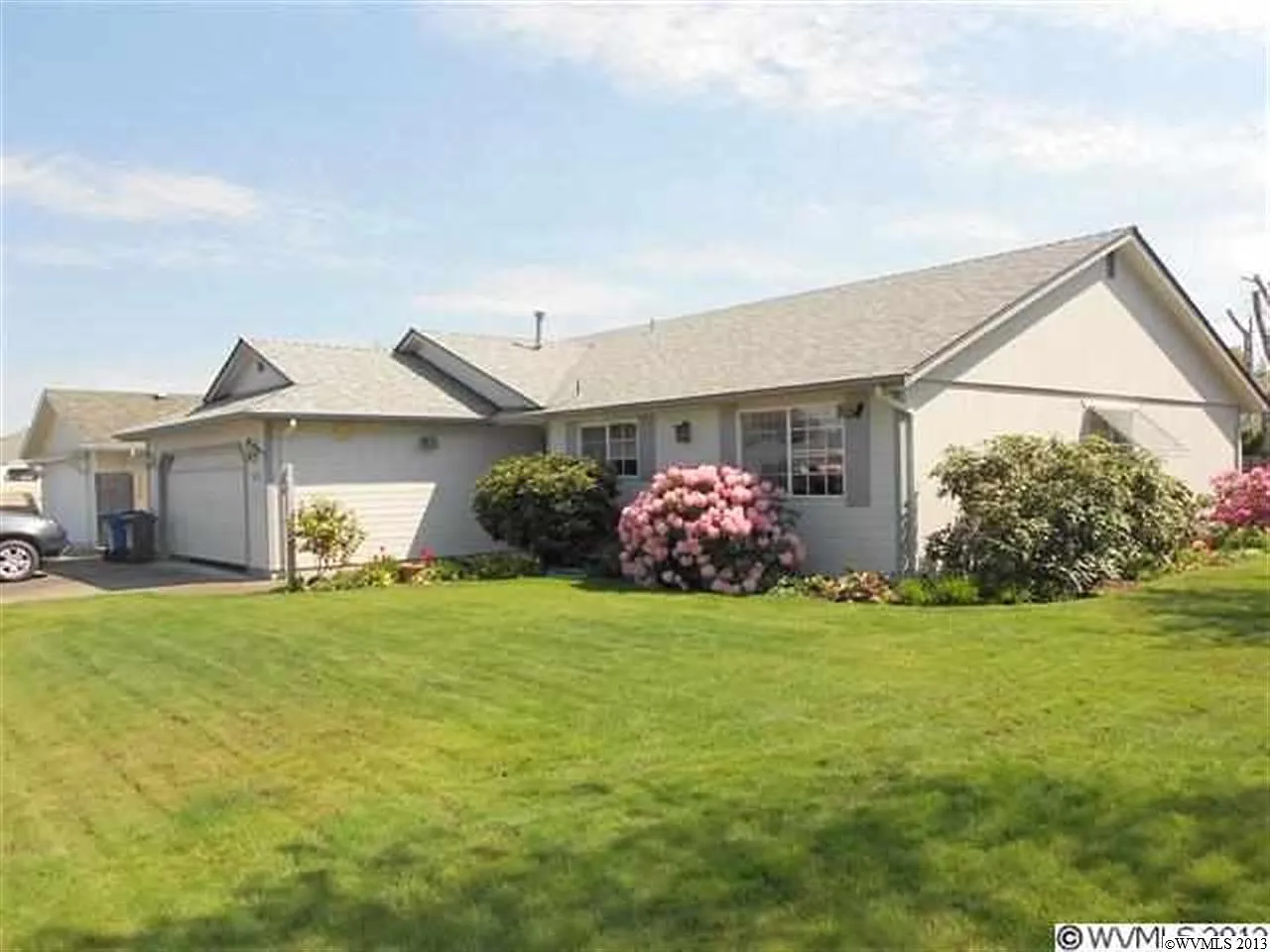 1678 Eagle St photo 1
