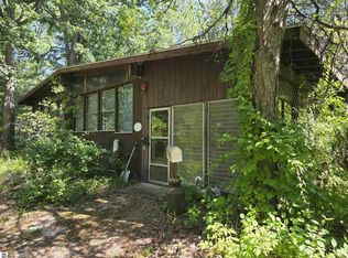 6202 Humphrey Dr, Hale, MI 48739