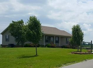 254 Candlelight Dr, Stanford, KY 40484