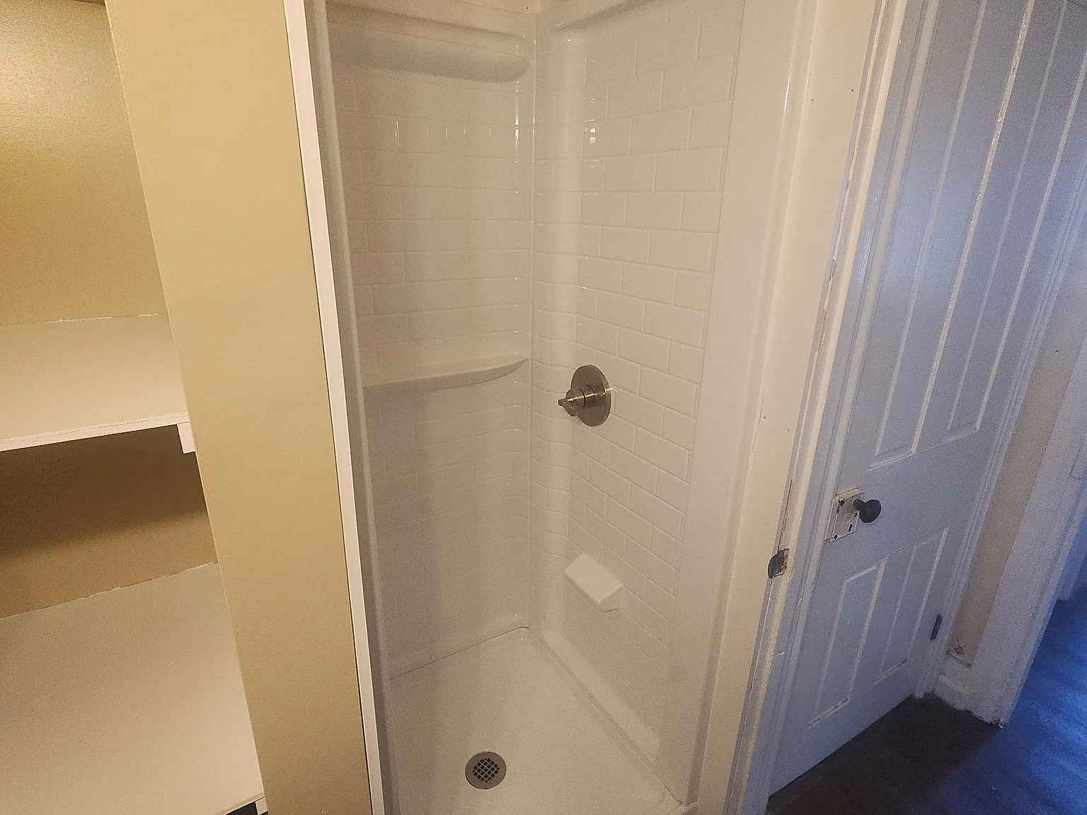 4 bed, 1644 sqft, $1,500 — Photo 2