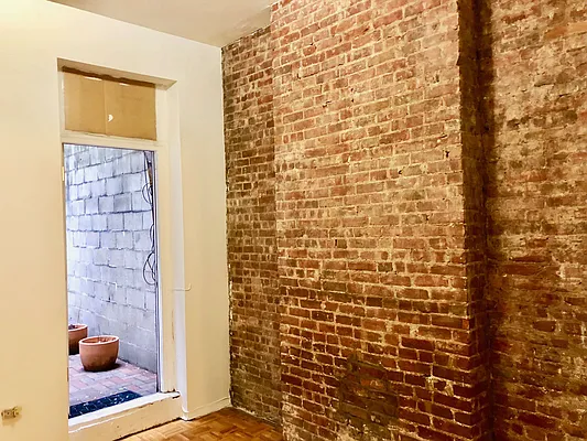 Rented by Town Residential | media 3