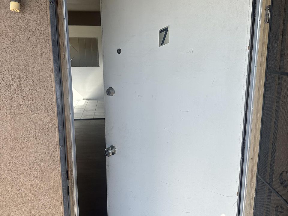 1st image of 248 Roosevelt Ave #7