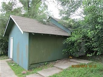 2nd image of 60 S 18th St