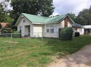 715 W Cherokee St, Okmulgee, OK 74447