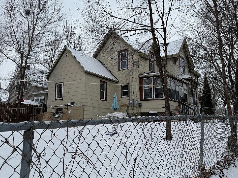 1st image of 1119 Reaney Ave