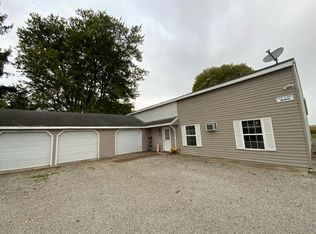 809 E 14th St #C, Georgetown, IL 61846