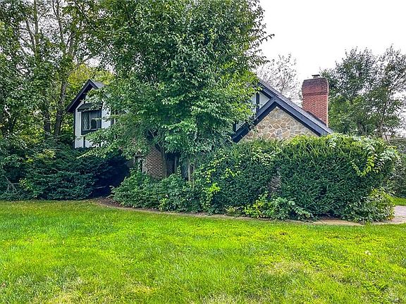 3rd image of 2805 Westminster Way
