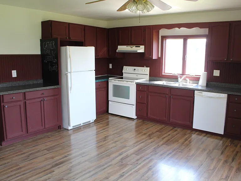 472 Kralltown Rd — Photo 2