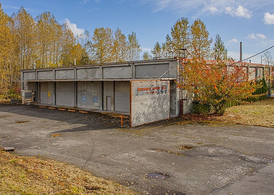 2nd image of 782 Marine Dr