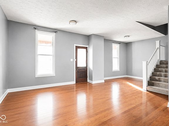 4th image of 1124 Evison St