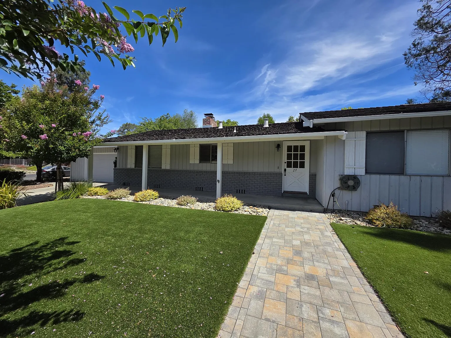 4 bed, 2.0 bath, 1632 sqft, $5,800 — Photo 1