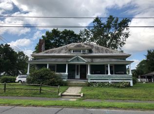 50 Cleveland St, Greenfield, MA 01301