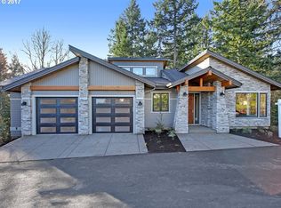 18048 Eastridge Ln, Lake Oswego, OR 97034
