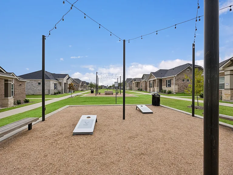 VLux Stoneridge — Photo 103