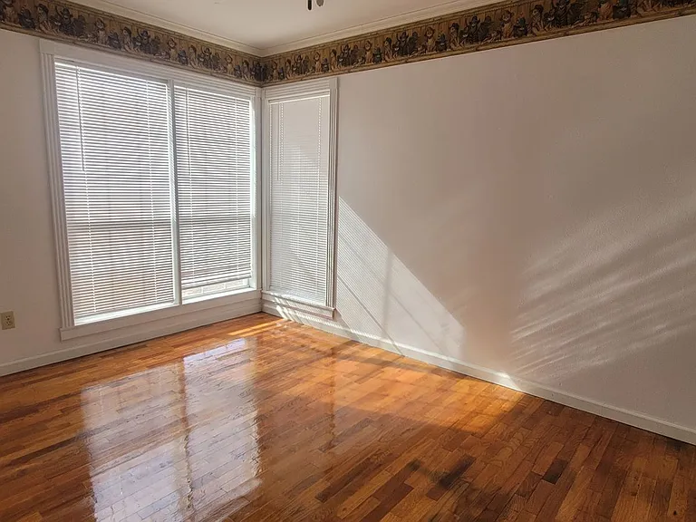 2709 S. Van Buren — Photo 11