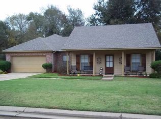 108 Northgate Dr, Canton, MS 39046