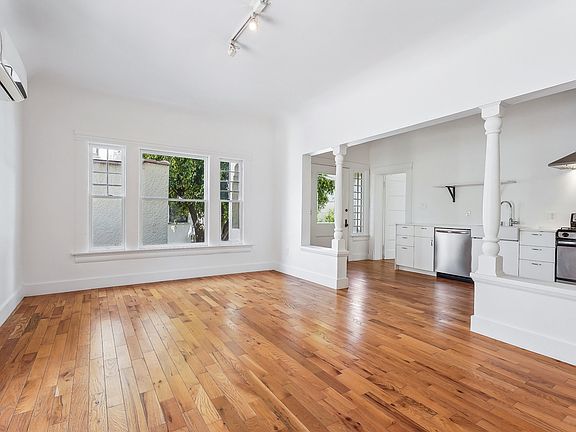 4th image of 1330 Kellam Ave #1328-1/2