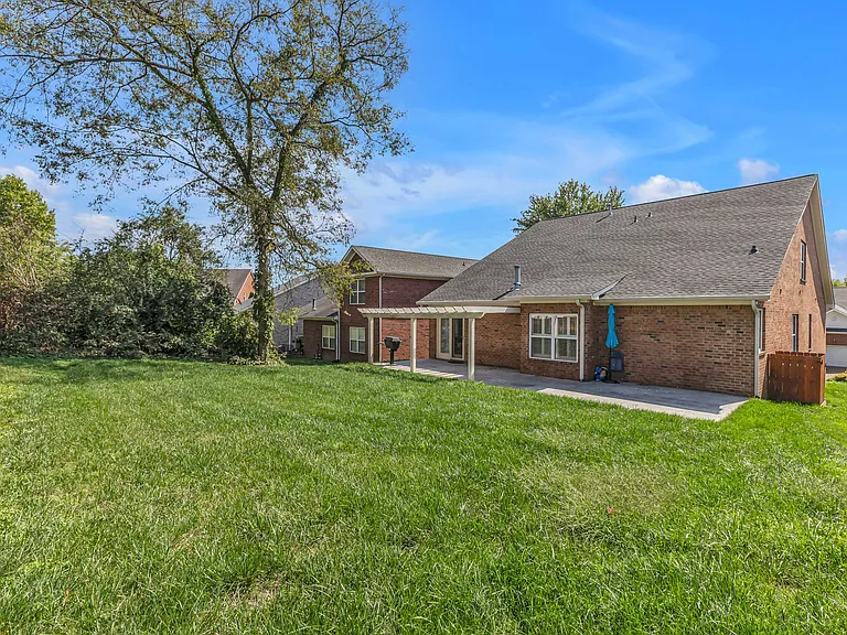 812 Pisgah Park — Photo 44