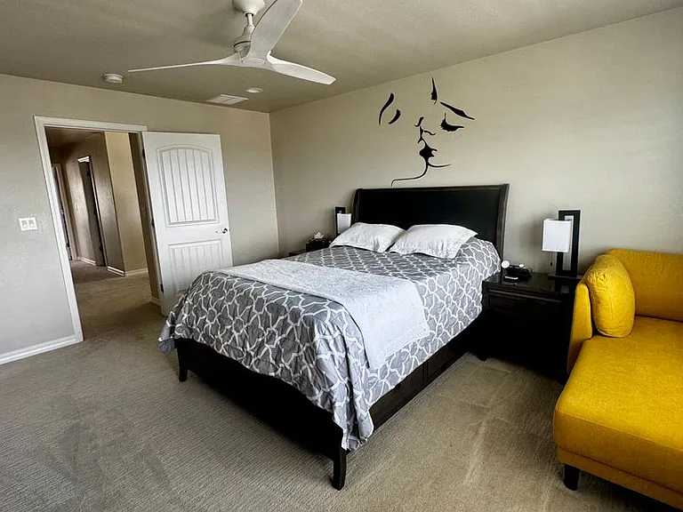 4553 Hanging Lake Cir — Photo 43