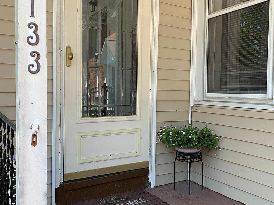 1st image of 133 Elm St #1