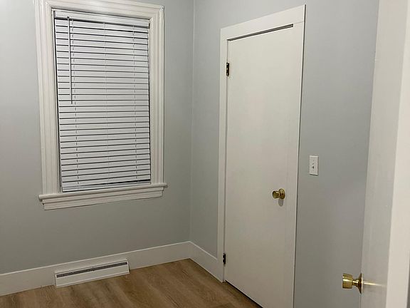 5th image of 91 Russell Ave #1