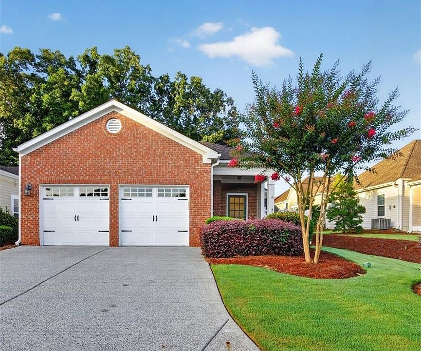 1st image of 236 Abercorn Way