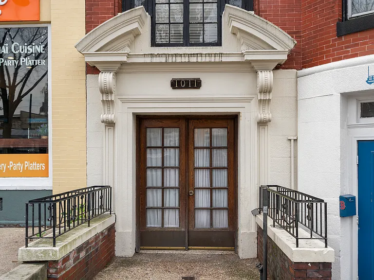 1011 Beacon St #4 — Photo 22