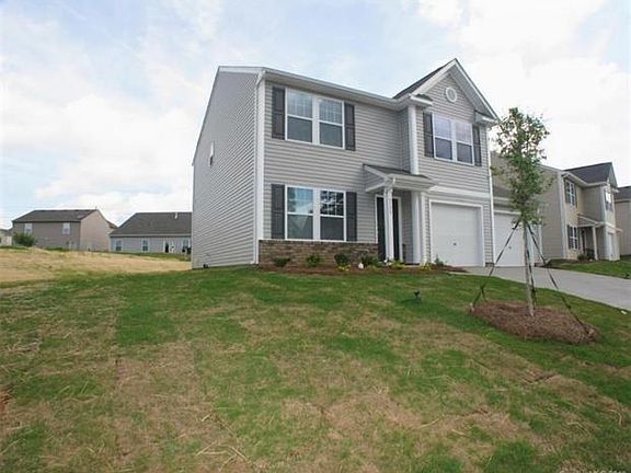 2nd image of 3133 Pikes Peak Dr