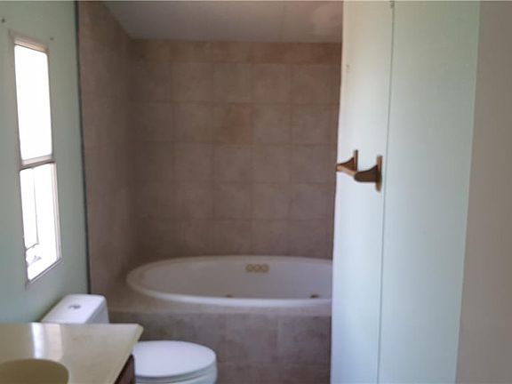 5th image of 533 Gatewood Cir
