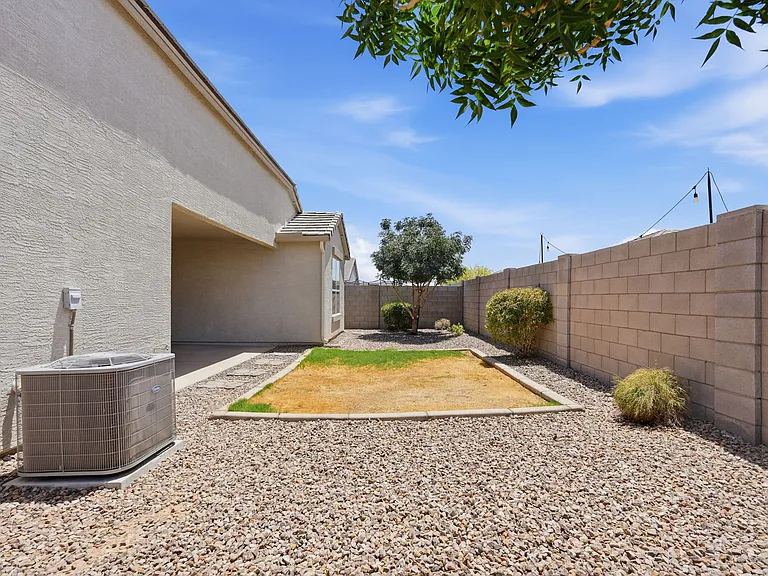 38213 W San Clemente St — Photo 43