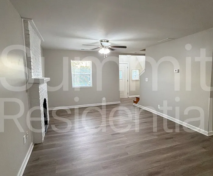 4713 Walnut Grove Ave — Photo 3