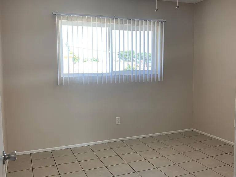 1401 S Gilbert St #22 — Photo 6