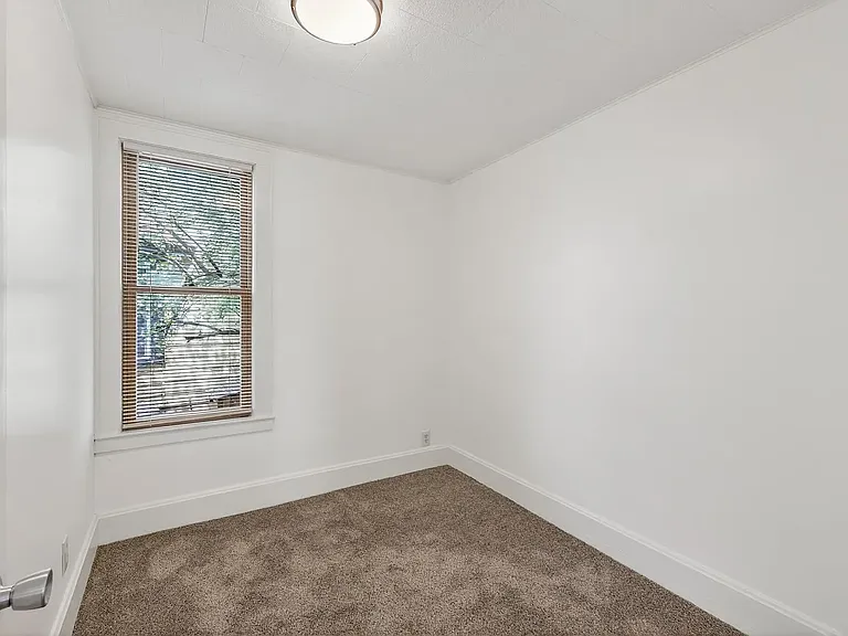 144 8th Ave S #1 — Photo 17