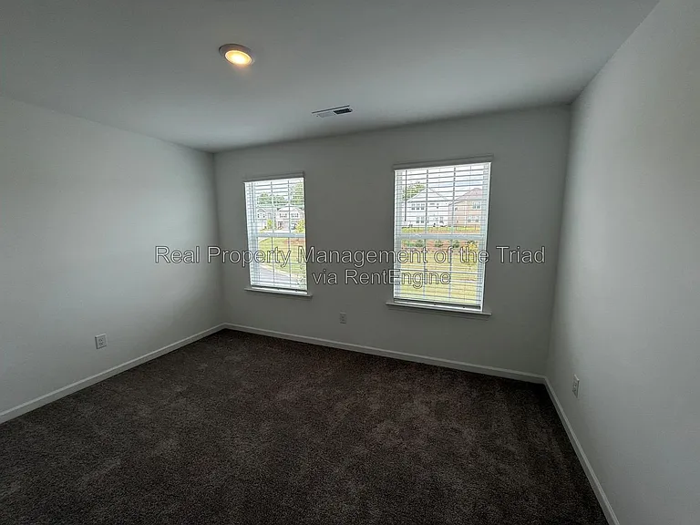 5236 Amaryllis Way — Photo 11