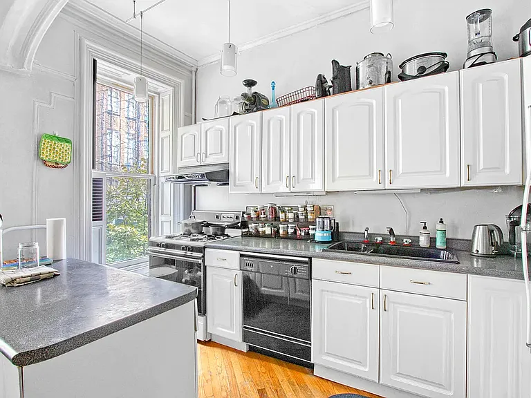 11 S Elliott Pl #2 — Photo 3