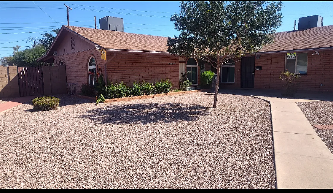 2 bed, 700 sqft, $1,250 — Photo 1