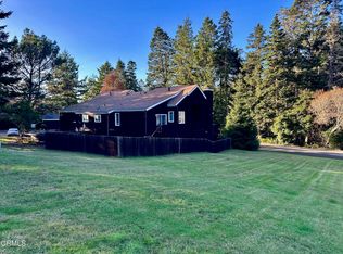 11051 Hills Ranch Rd, Mendocino, CA 95460
