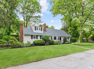 1 Bardwell Ln, Halesite, NY