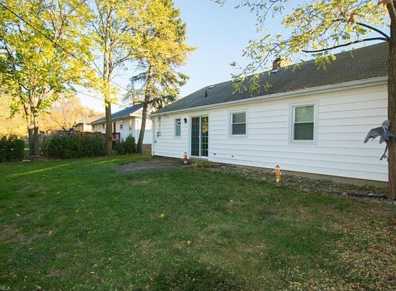 4th image of 4965 Nan Linn Dr