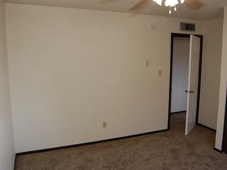3123 Hillrise Dr #D — Photo 14
