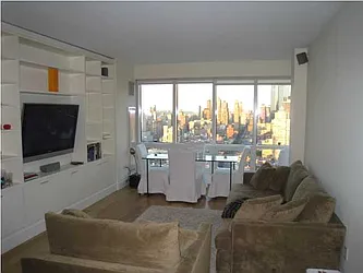 Rented by Evans Real Estate