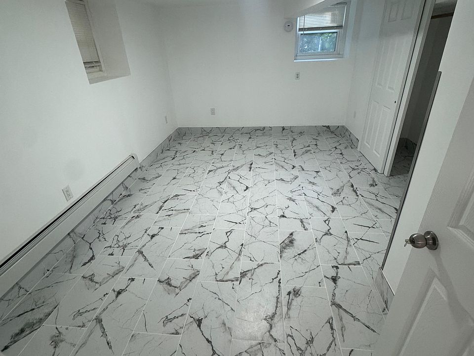 2nd image of 2218 Young Ave #1A
