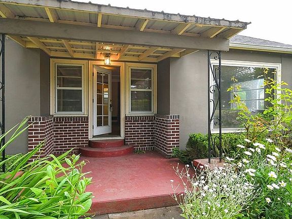 3rd image of 1812 E Mill Plain Blvd